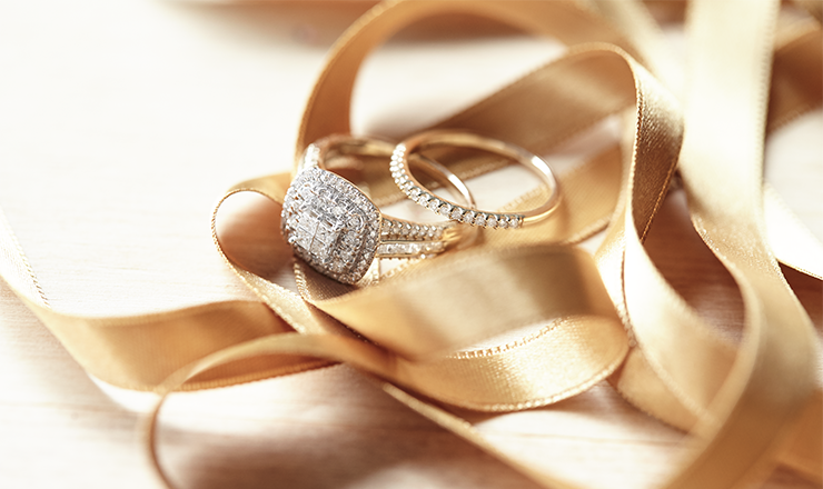The right ring reflects your story and your style
