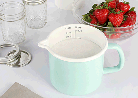 measuring cup