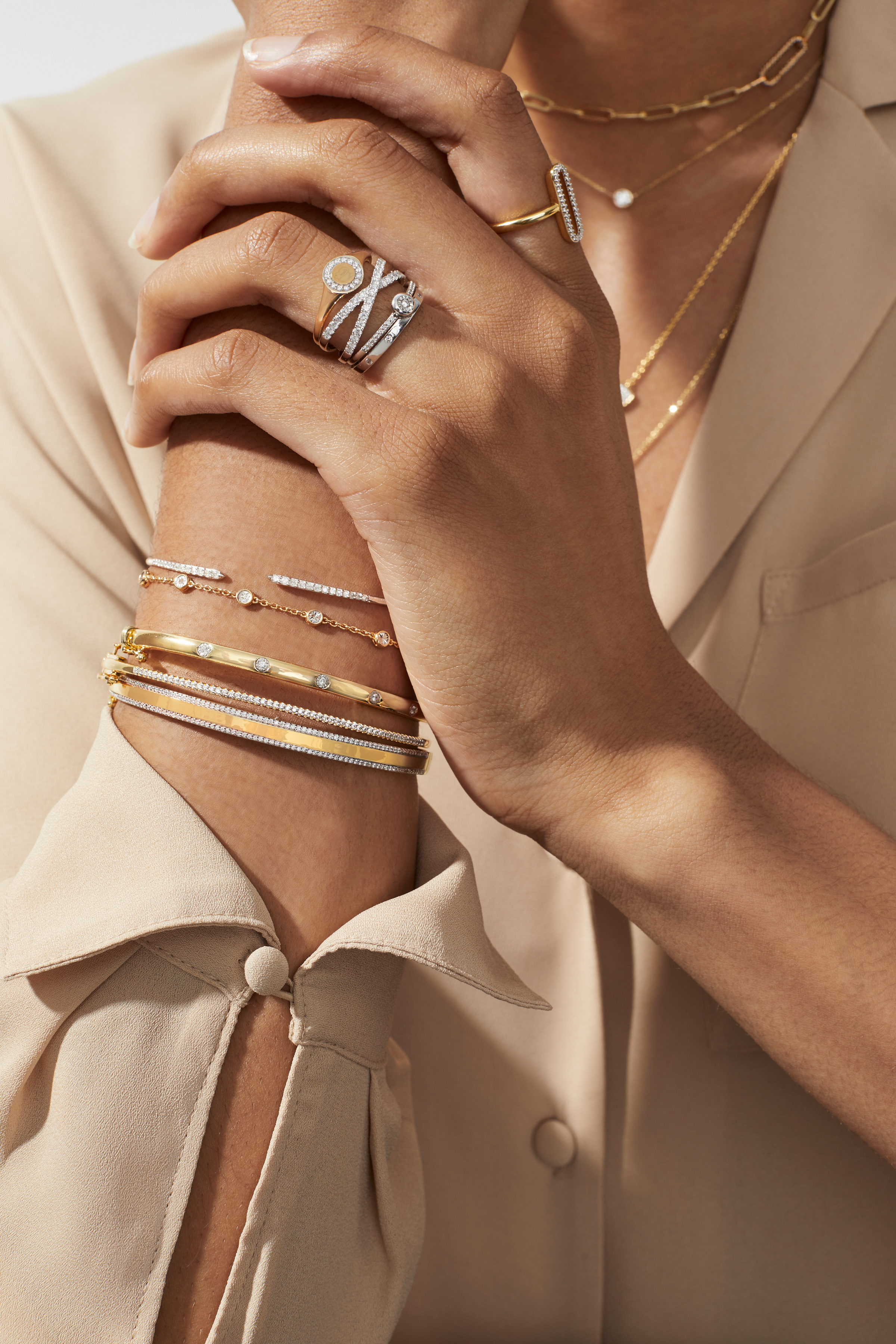 How to Wear Stackable Bracelets, Jewelry Trends